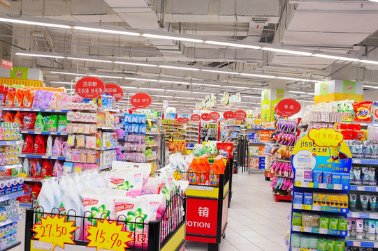 超市酒水區(qū) 零售百貨行業(yè)的銷售引擎與運(yùn)營實(shí)踐